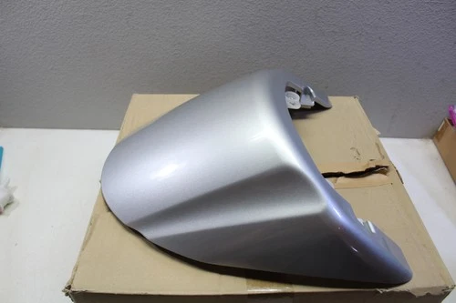 BOX, SEAT TAIL (SILVER) | VZR1800K6