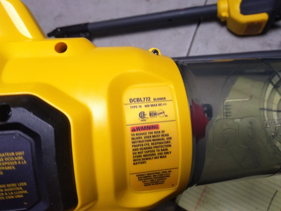 DeWalt DCKO266X1 60V Cortadora de cuerda inalámbrica sin escobillas y soplador Combo HERRAMIENTAS SOLAMENTE Foto 2 de 3