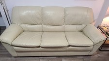Coppia divani in pelle (3+2) PoltroneSofà con divano letto.
