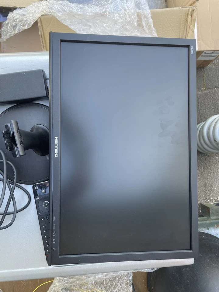 Dell Desktop Computer With Monitor And Keyboard  - Image 2 of 4