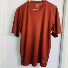 Mountain Hardwear T-Shirt Mens Medium Base Layer Performance Workout Running
