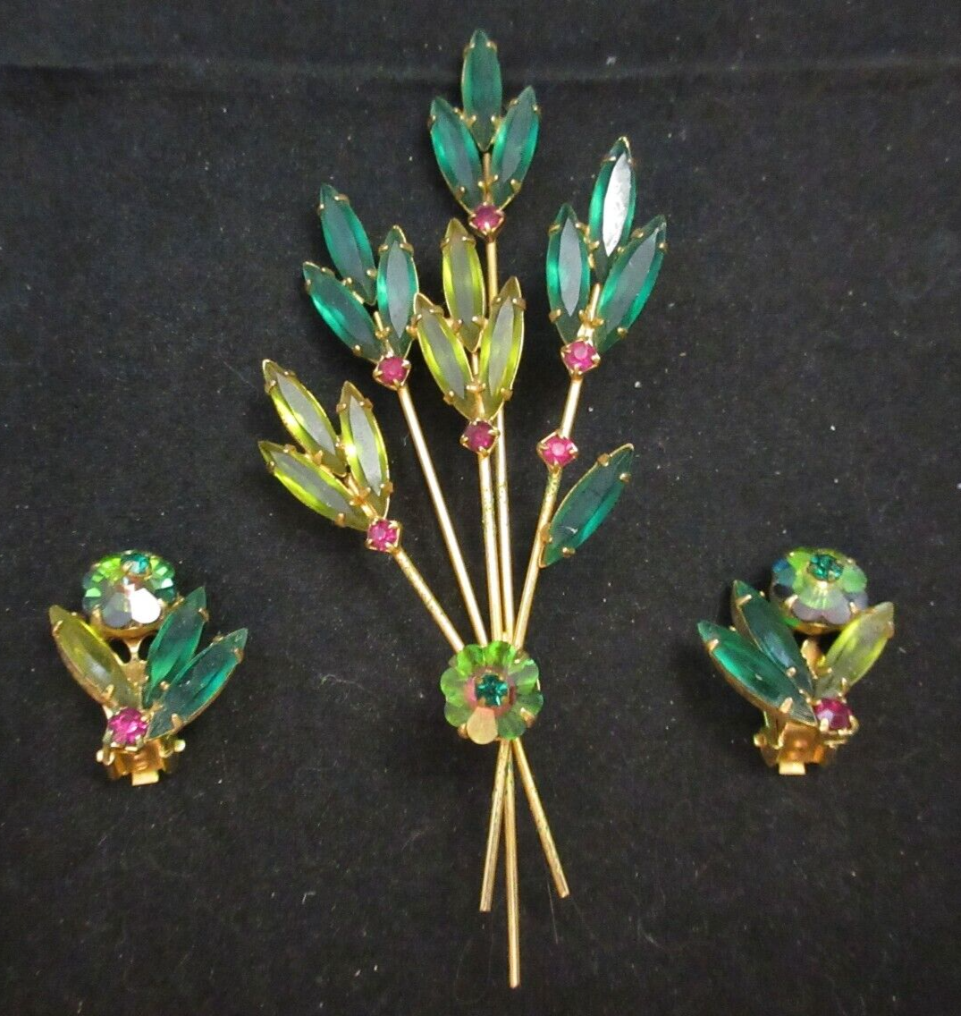 Vintage Juliana D&E Multi Color Navette Rhinestone Spray Brooch