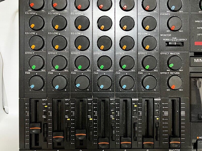 Tascam Porta Two Mini Studio 4-Track Cassette Tape Recorder Tascam Porta Two Mini Studio 4-Track Cassette Tape Recorder