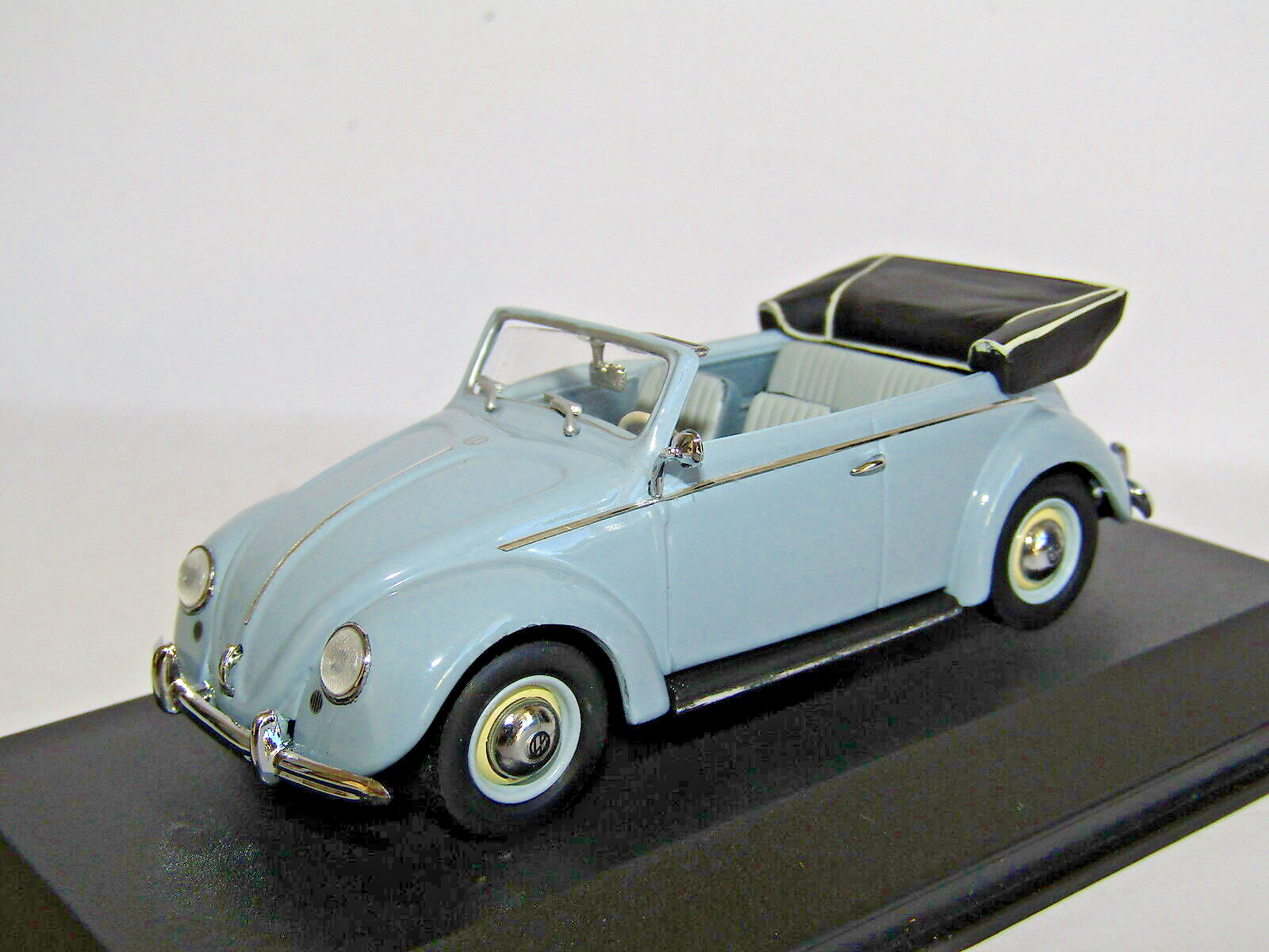 MINICHAMPS VW 1200 CABRIOLET 1951-1952 GREY 1/43