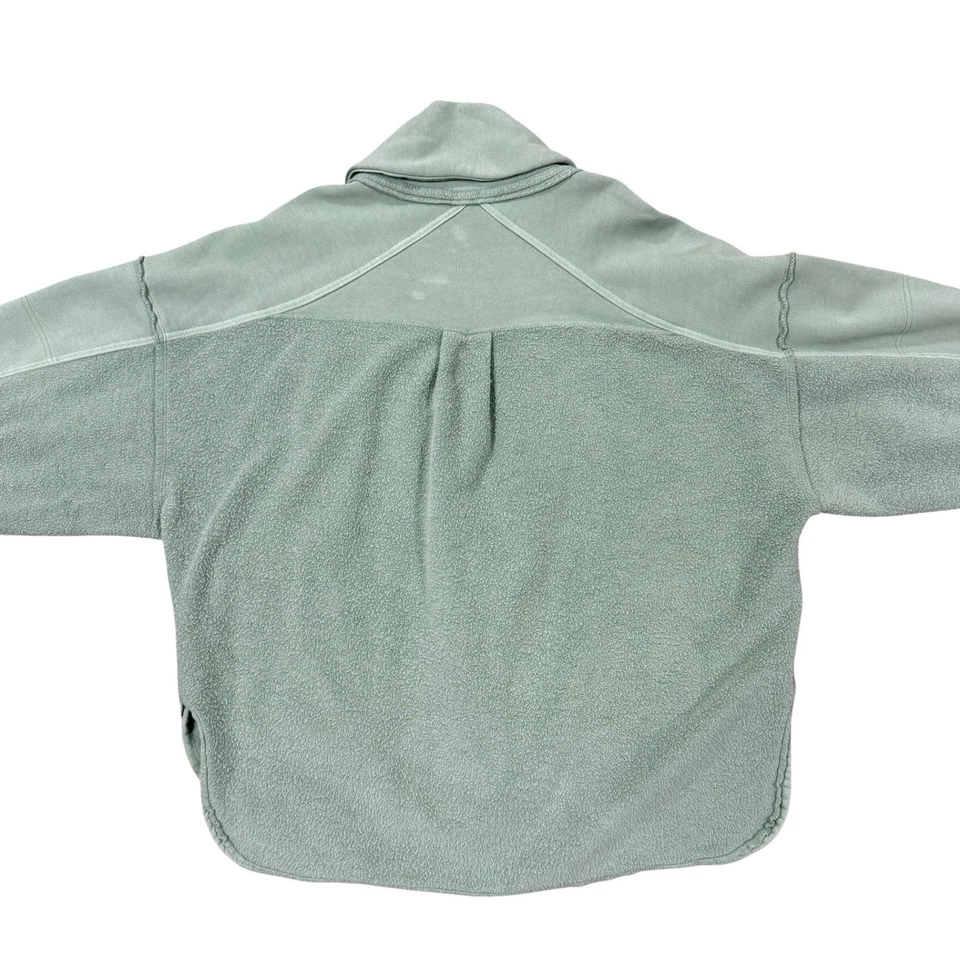 Cardigã Free People verde sálvia xale colarinho desleixado ajuste aconchegante pequeno - Imagem 3 de 4