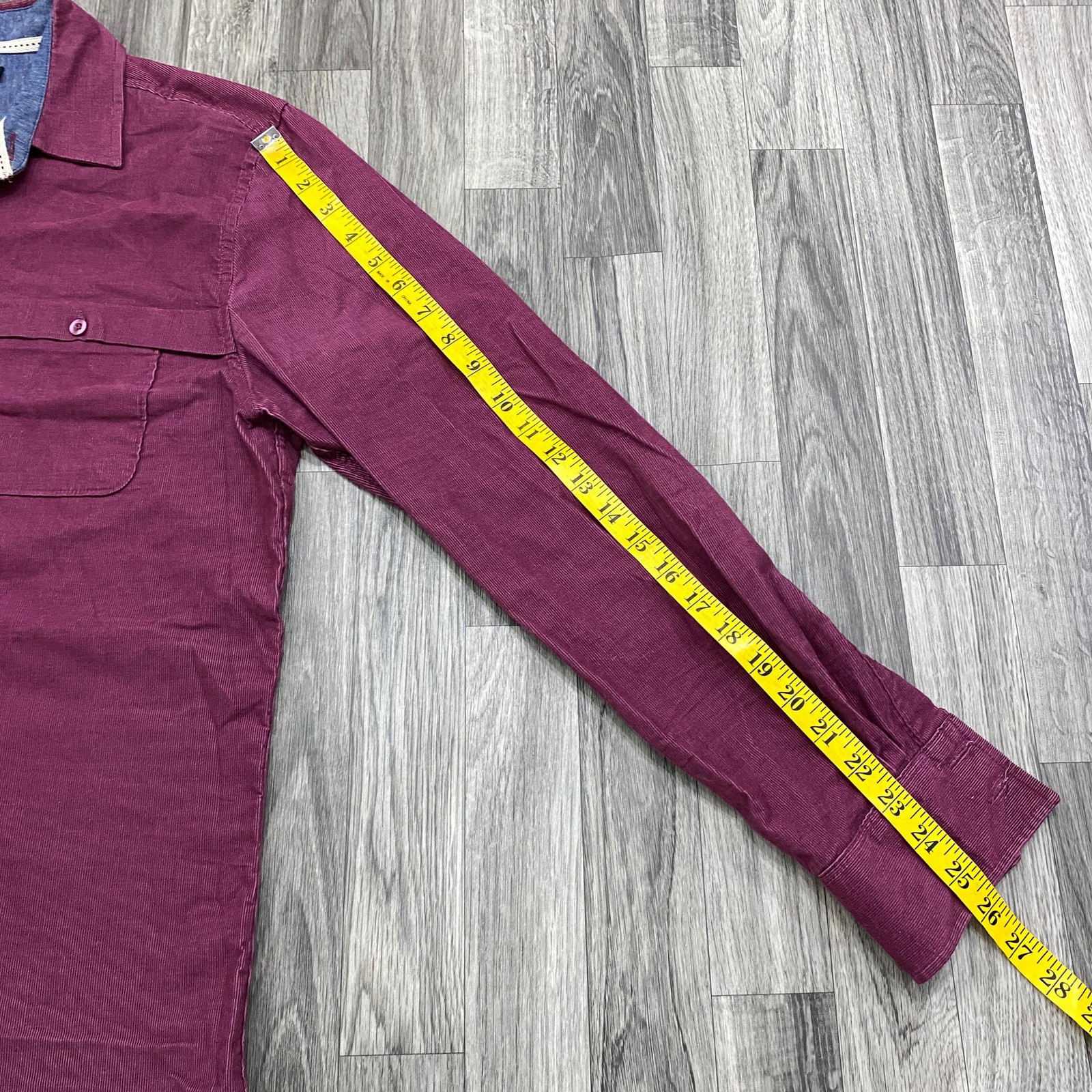 FOREIGN EXCHANGE Button Down Pockets Burgundy Cor… - image 6