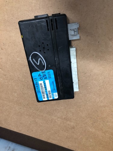 GENUINE OEM Saturn Vue 2002- 2003 Body Control Module Computer 22693423 - Picture 3 of 8