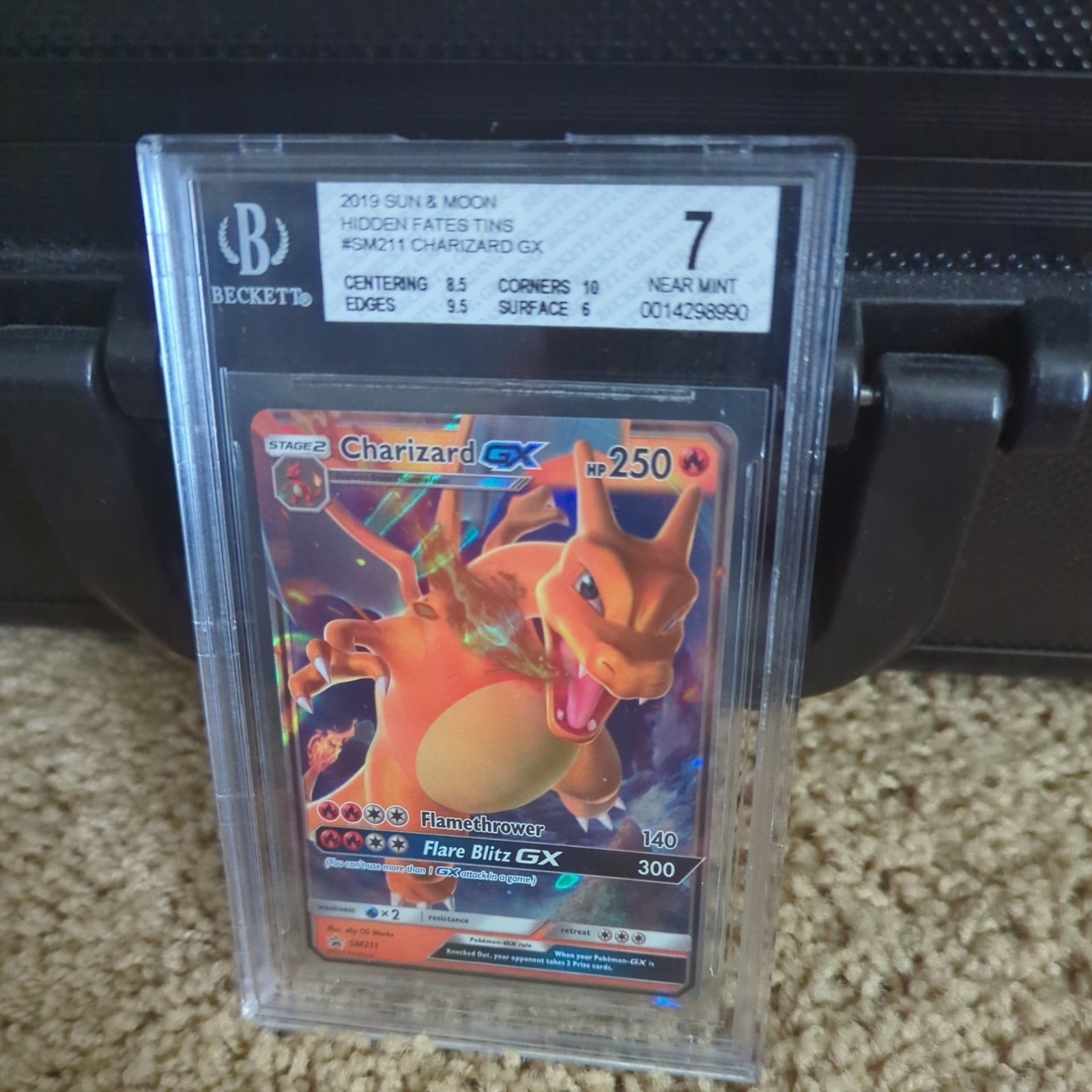 2019 POKEMON CHARIZARD GX BLACK STAR PROMO SM211 HIDDEN FATES TINS BGS 7
