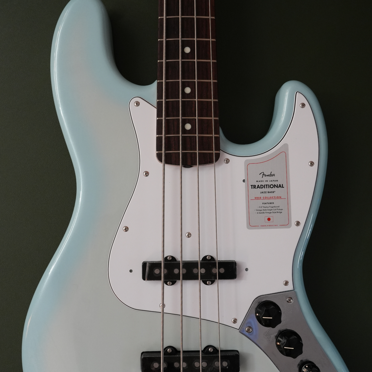 Fender Made in Japan Traditional 2025 Collection 60s Jazz Bass