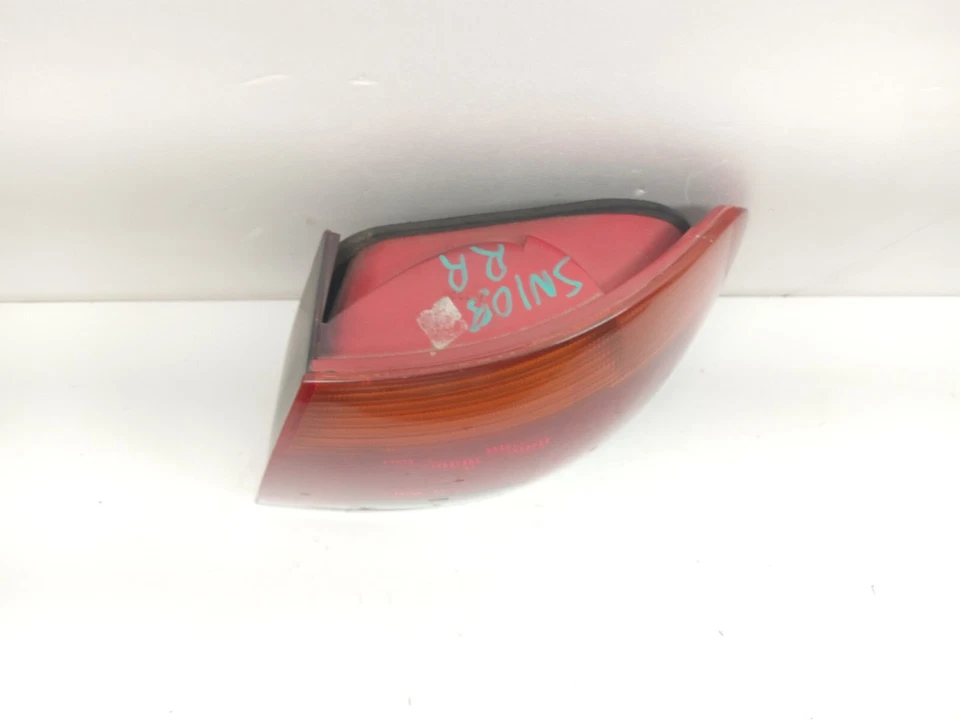 1996 - 1997 AUDI A4 ЗАДНИЙ ПАССАЖИРСКИЙ ПРАВЫЙ ЗАДНИЙ ФОНАРЬ OEM, 166-58806R - Изображение 3 из 4