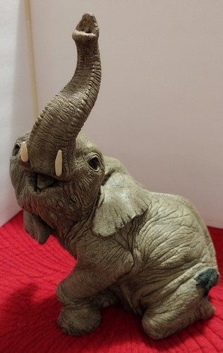 The Herd Elephant Collection By Martha Carey #3106 Nip 1987
