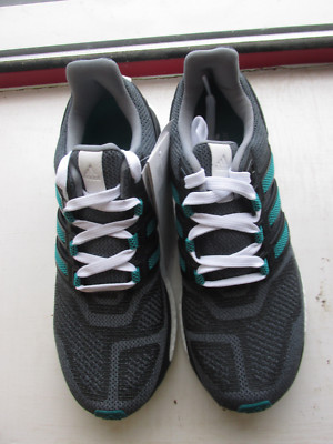 adidas gazelle silver green womens adidas ULTRABOOST 22 Running Shoes | Triple White
