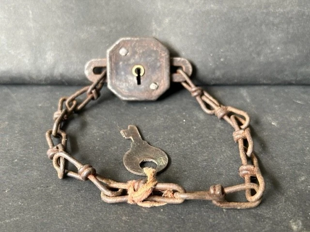 Chain lock best sale key