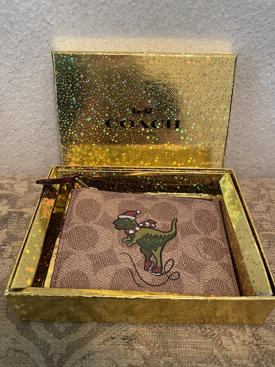 入手困難✨ COACH コーチ ケース 小物入れ 金魚 派手 ゴールド NWT Coach Signature Rexy Print Mini ID Skinny Beige/Gold Wallet | eBay