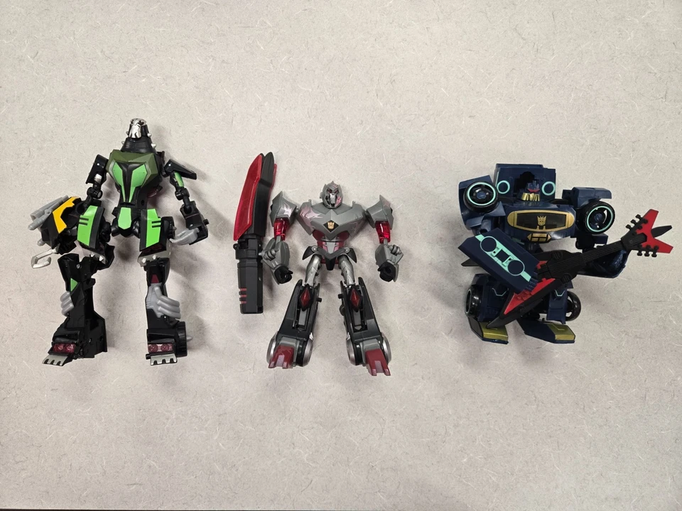 Transformers Animated: Lot of 11 Figures - Voyager & Deluxe Class, Activators - Image 4 of 4