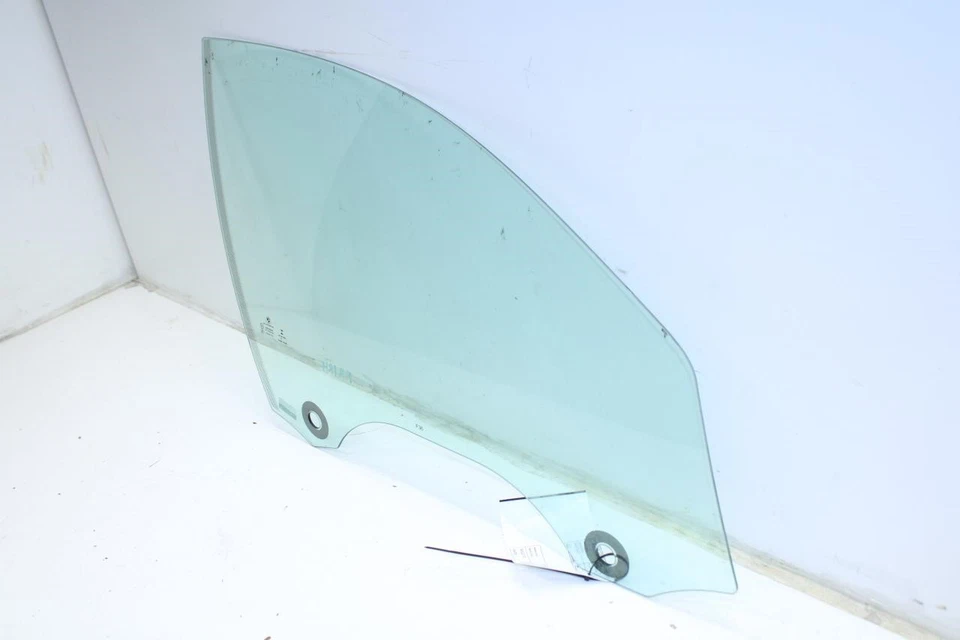 BMW 435i Gran Coupé xDrive 2015-16 puerta delantera derecha ventana vidrio 51-33-7-309-734 Foto 3 de 4