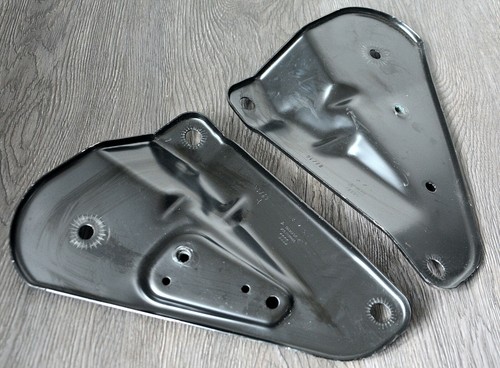 Original Audi A5 8T Sportback Abstützung Hilfsrahmen Hinten 8F0505219 8F0505220