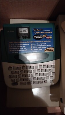 Brother P Touch Electronic Labeling System Model PT 1700 Tested Working