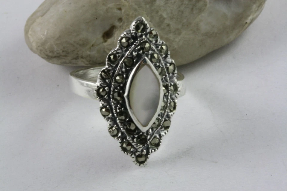 Anello In Argento 925 Con Pietra Lunare E Marcasite Da Donna / 114 - Immagine 2 di 4