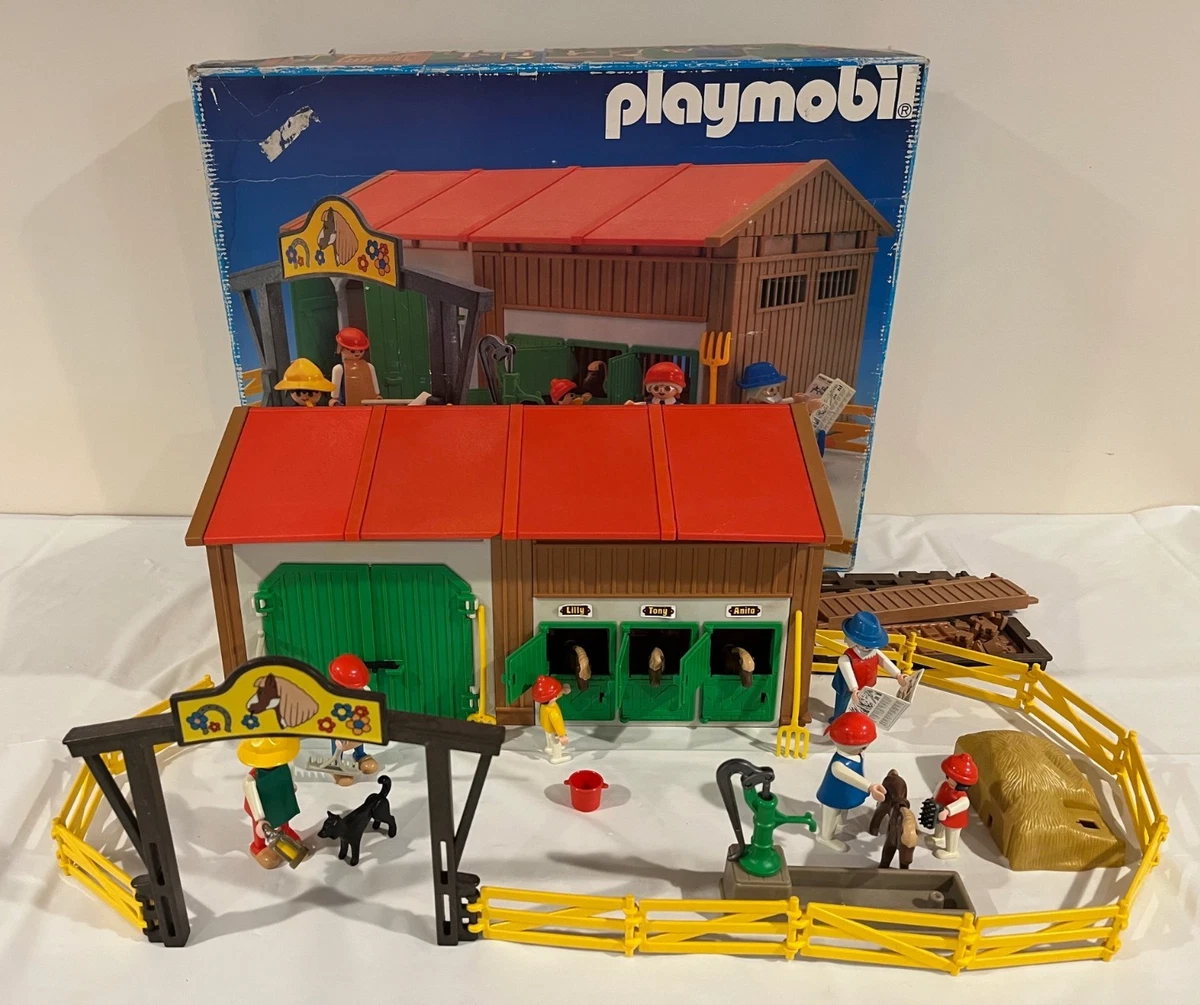 Lot Playmobil Western - Petit Ranch Avec Animaux, Arbres Et Clôture - Vintage