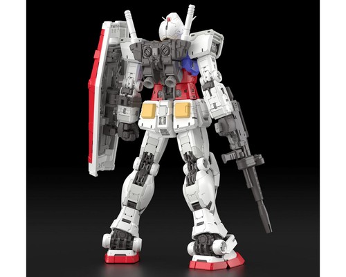 Bandai RG 1/144 RX-78-2 Gundam Ver. 2.0 "Mobile Suit Gundam" Plastic Model Kit - Picture 2 of 6