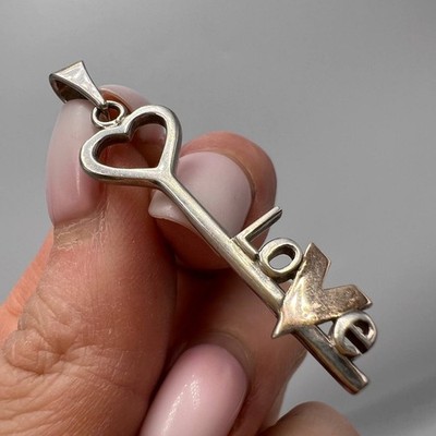 Vintage Unique Pendant Key Heart Love Men woman Silver 875 Gold 9K Jewelry Cute