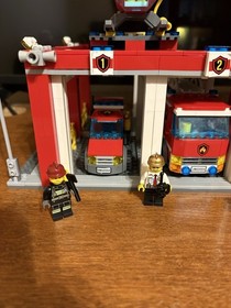 LEGO CITY: Fire Station (60004)
