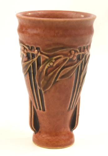 Roseville Pottery Laurel Vase, Shape 669-6.5", Excellent Condition