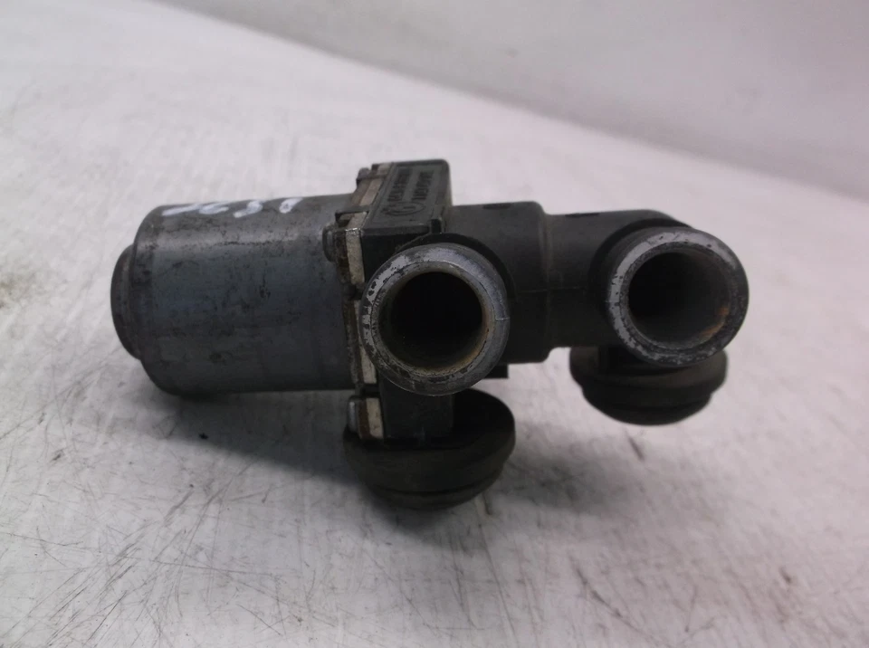 BMW 323I E46 1999-2000 VÁLVULA DE CONTROL 64,11-8 369 805 OEM NS603286 Foto 4 de 4