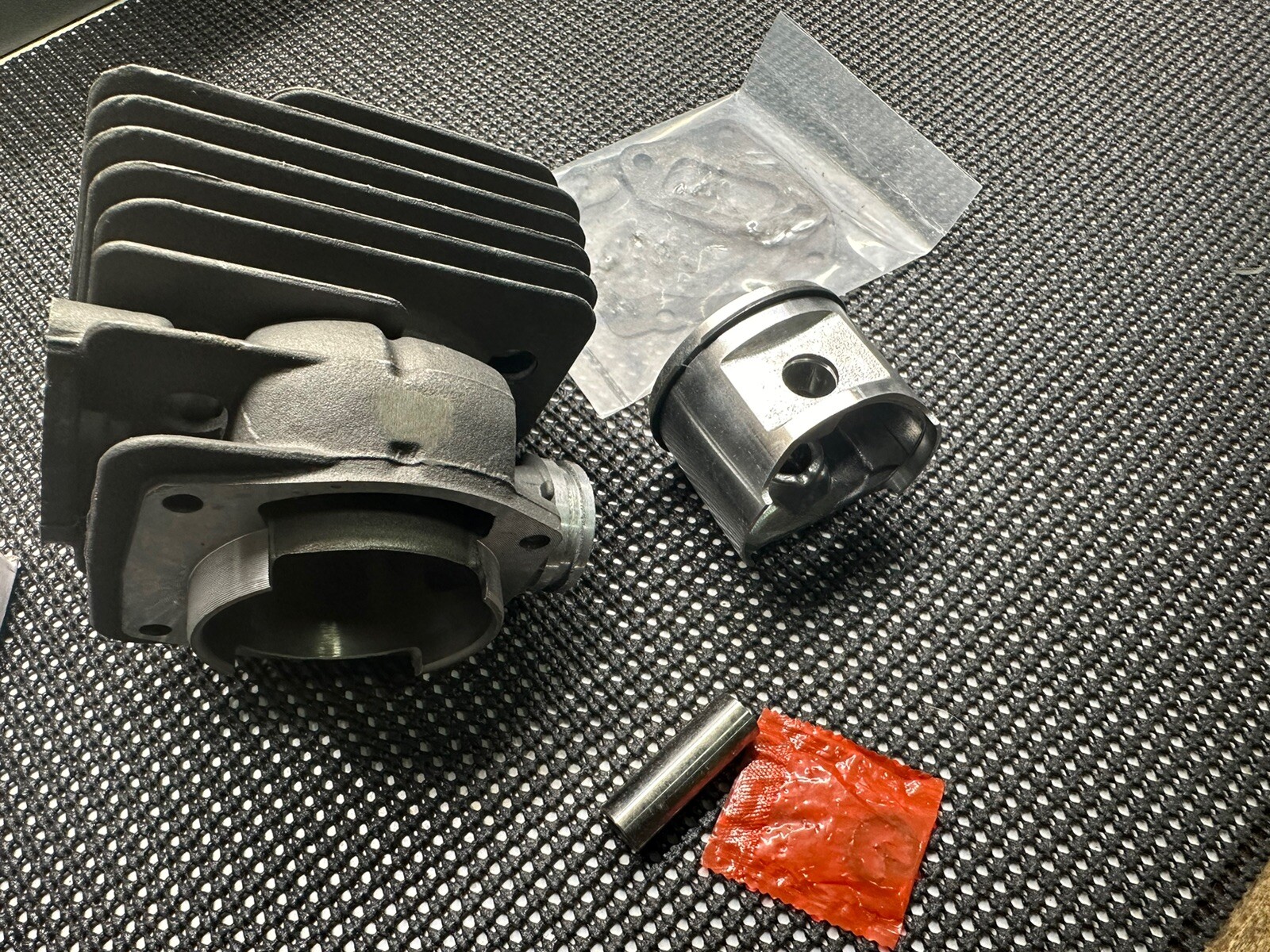 Husqvarna 372xp Cylinder Kit eBay