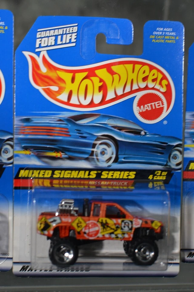 JUEGO COMPLETO SERIE SEÑALES MIXTAS Hot Wheels Autobús Nissan Corvette Roader Foto 4 de 4