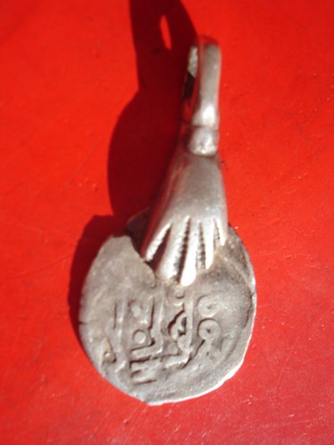 SILVER Moroccan hand engraved pendant with 'coin' L35 mm - Picture 3 of 11