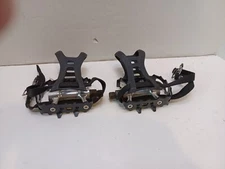 Wellgo Pedals & Straps; LU-926; 1/2” Spindle; New Old Stock