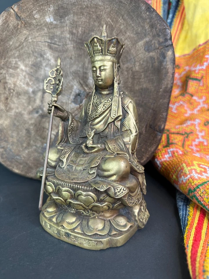 Old Tibetan Bronze / Brass Buddha …beautiful collection and display piece - image 2 of 4