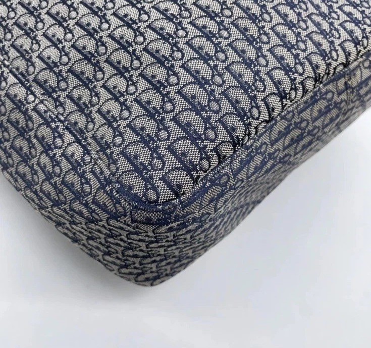 Authentic  Christian Dior Trotter Navy 1023 GM Bucket Leather Tote Bag NS110107