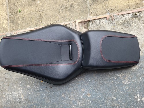 Harley Davidson M8 Breakout Rider and pillion seat - Picture 2 of 14