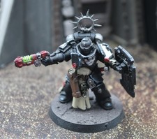 Space Marines Black Templars Lieutenant with Relic Shield - Well Painted 4900