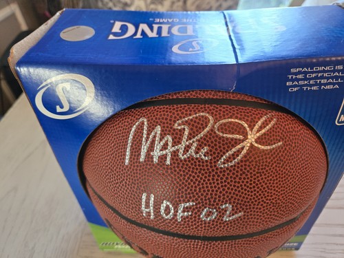 Magic Johnson Signed Spalding NBA Full Size I/O Basketball - PSA/DNA - AUTO - Picture 2 of 9
