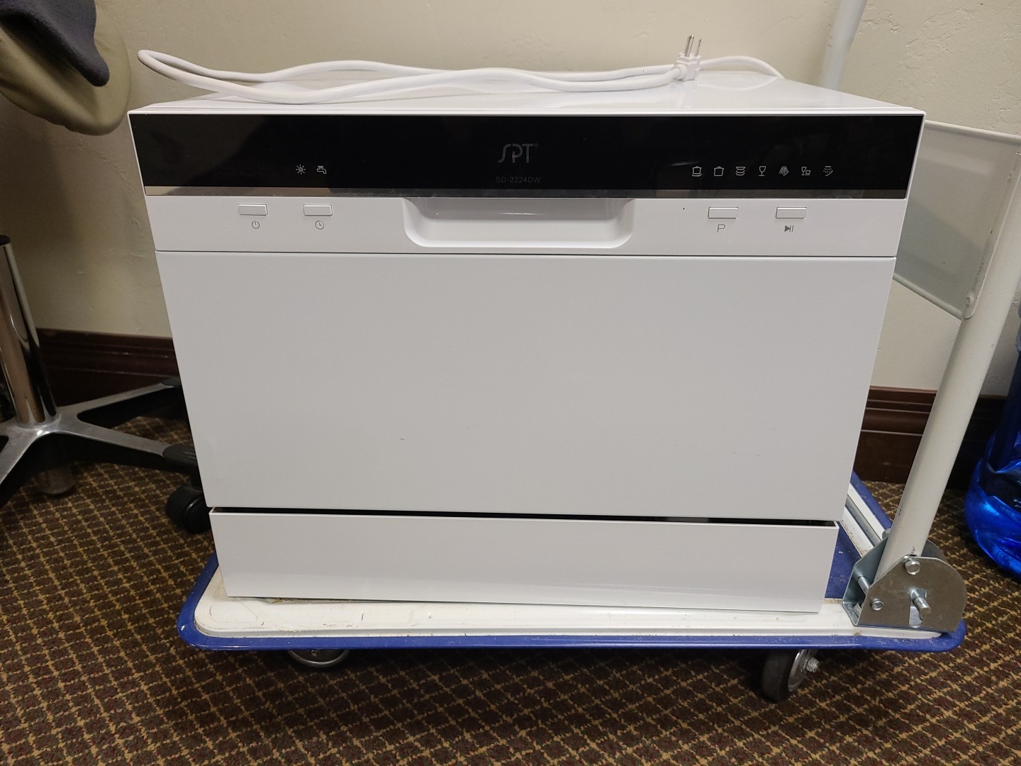 Sunpentown SPT Countertop Dishwasher with Delay Start & LED - White - SD-2224DW