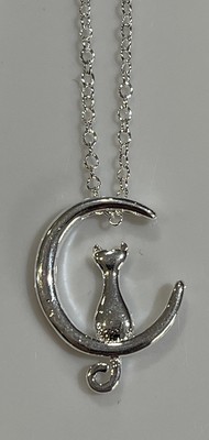 Massiver 925 Sterling Silber Hexenkatze sitzend auf Mondsichel Anhänger Halskette