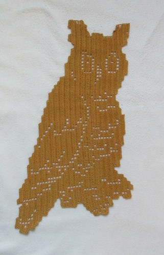 Tuto crochet - couverture bébé orné de chouettes colorées, facile à