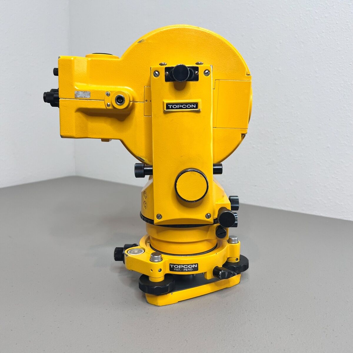 TOPCON Guppy GTS-1 Survey Station W/ Case Free Shipping TOPCON Guppy GTS-1 Survey Station W/ Case Free Shipping