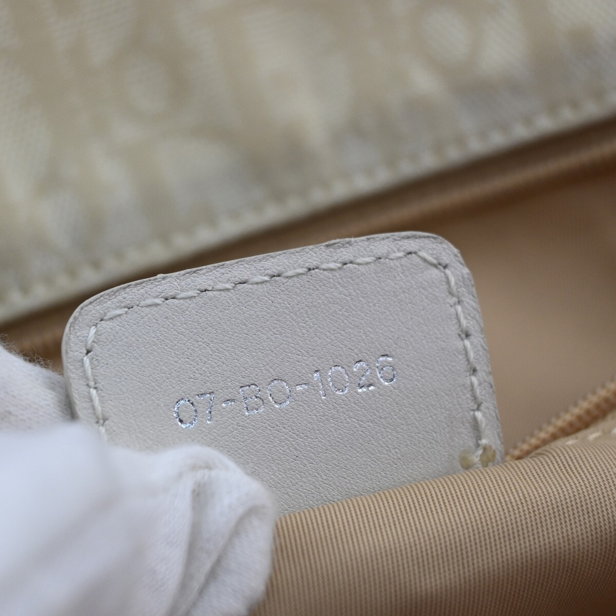 Christian Dior ディオール　手袋　トロッター　白×グレー　0127 Dior gloves, Trotter, white x grey | eBay