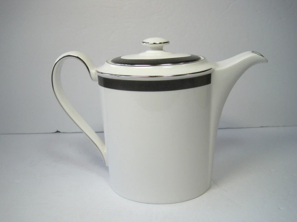 Wedgwood Metropolis Bone China Porcelain Coffee Pot England  7" x 8.5" NEW - Image 3 of 4
