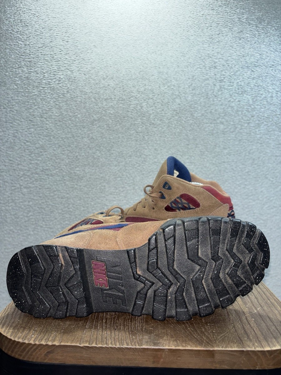 Vintage 1994 Nike Caldera Women