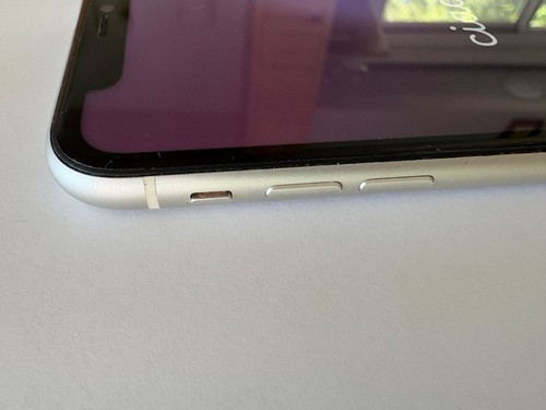 Used iPhone 11 - 128 gb, unlocked, white/silver - Photo 9 sur 24