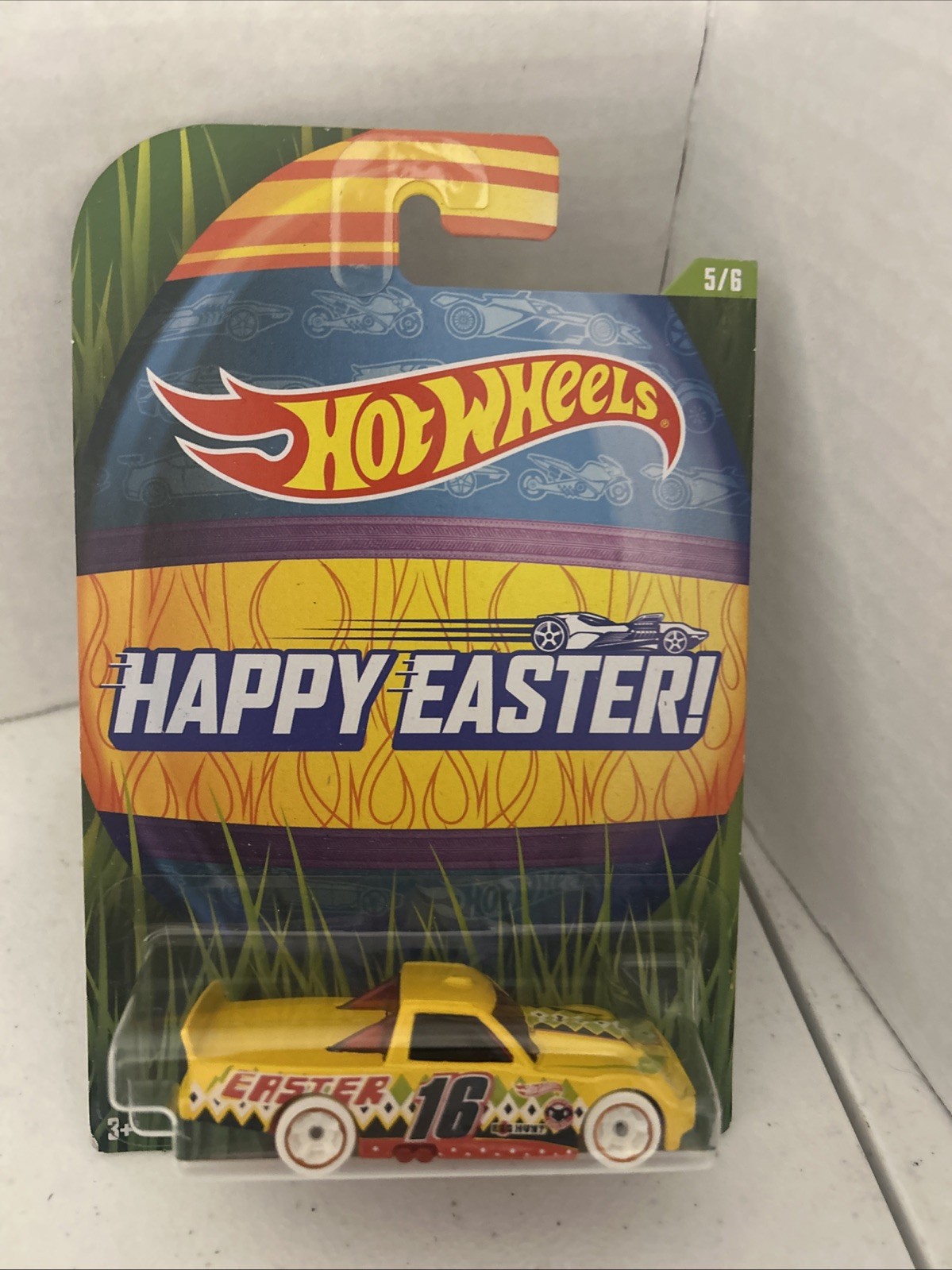 Hot Wheels Circle Trucker 5/6 - 2016 Happy Easter!