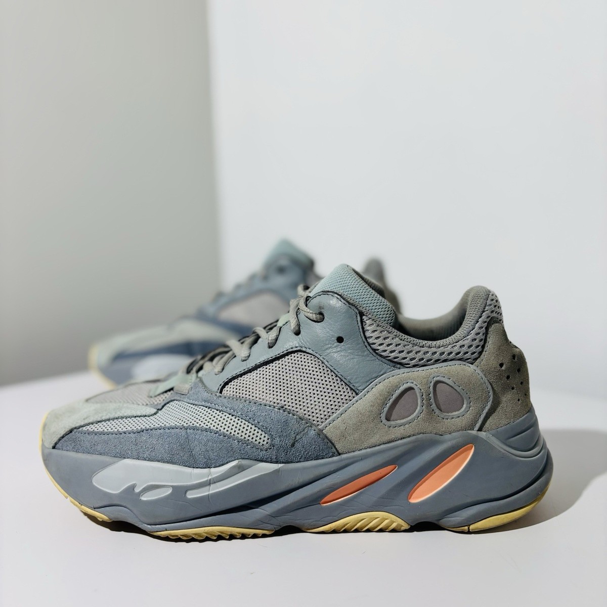 Adidas Yeezy Boost 700 V2 Inertia EG7597 Men'sSize 10 193093440225