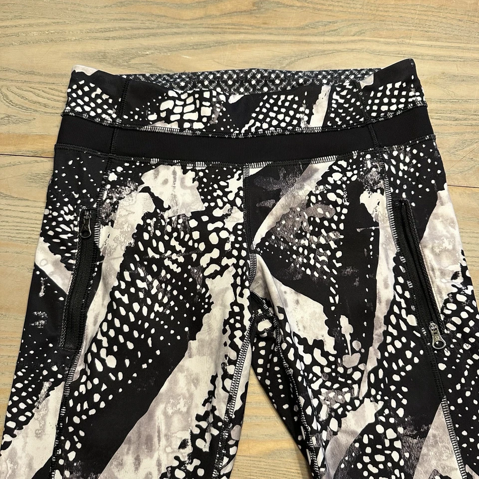 Lululemon Inspire Tight II Malla Completa Extreme Niebla Estática Talla 6 Negro Blanco Foto 3 de 4