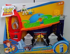 Imaginext Toy Story Pizza Planet Spielset mit Buzz Lightyear und Alien Figuren
